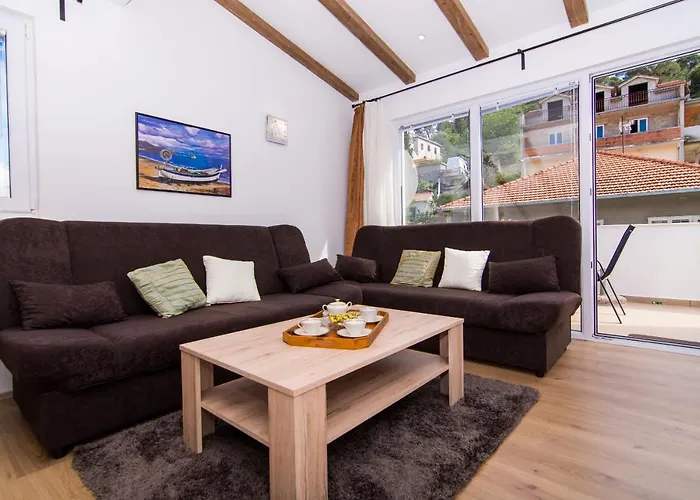Apartman Slava *