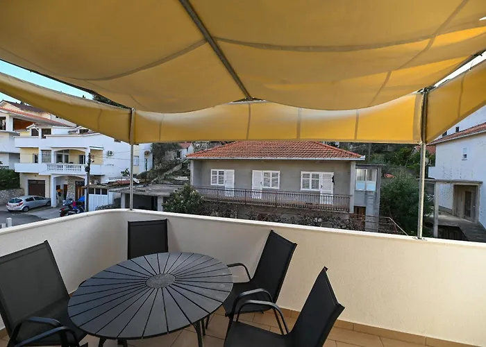 Apartman Slava *