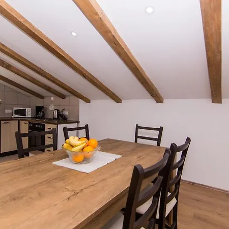 Slava Apartment Trogir