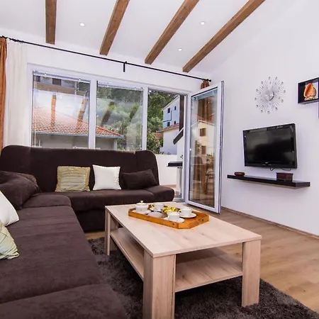 Slava Apartman