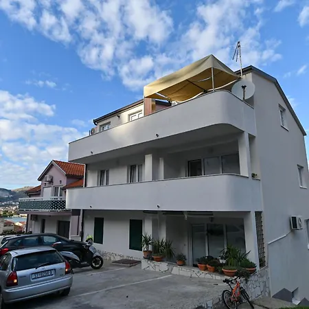 Slava Apartman