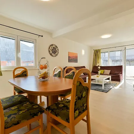 Apartman Slava