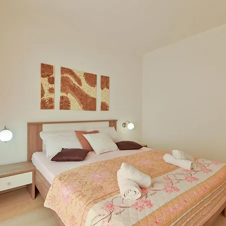 Slava Apartman