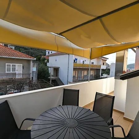 Slava Apartman *